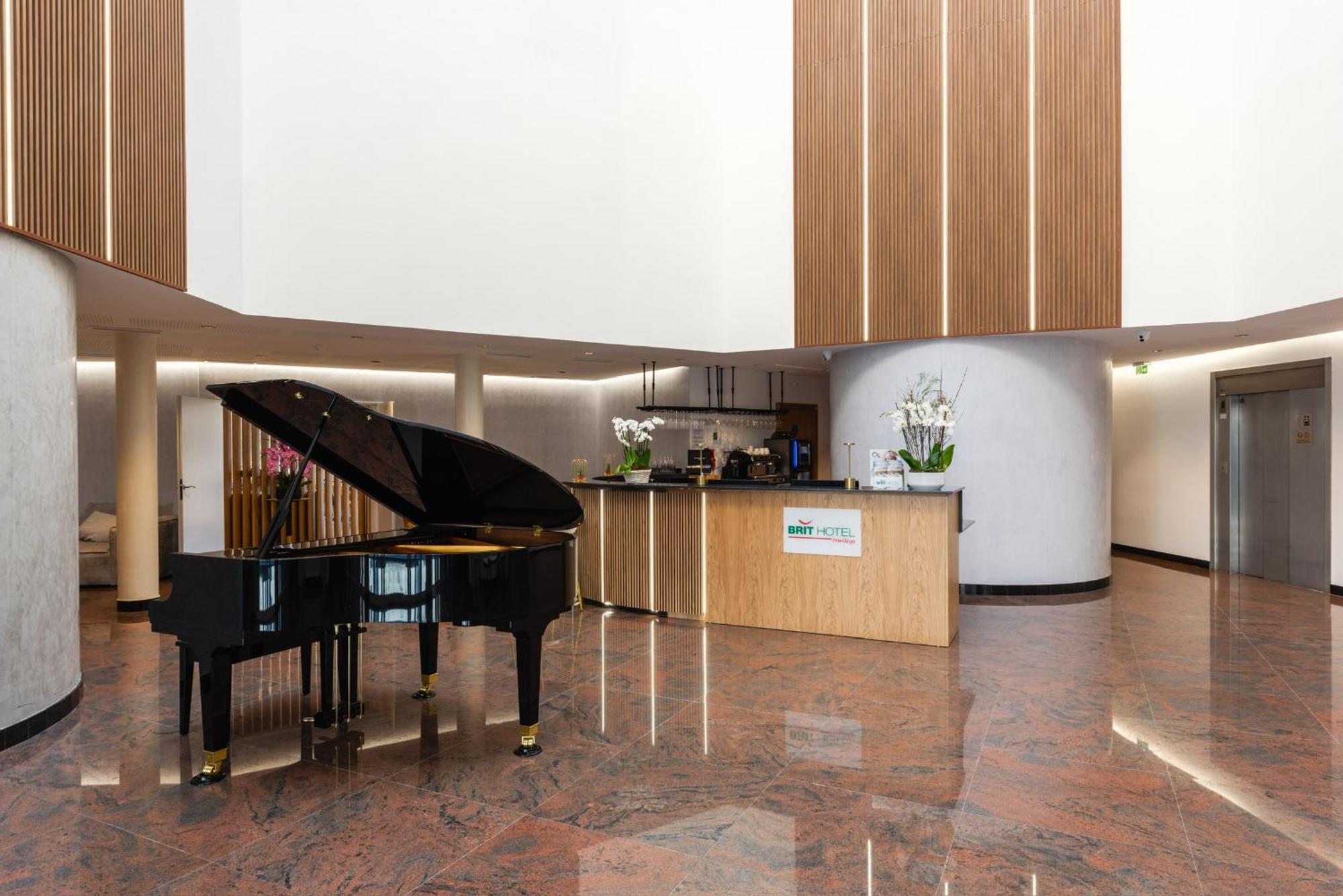 Brit Hotel Privilege Paris Rosny-Sous-Bois Ngoại thất bức ảnh
