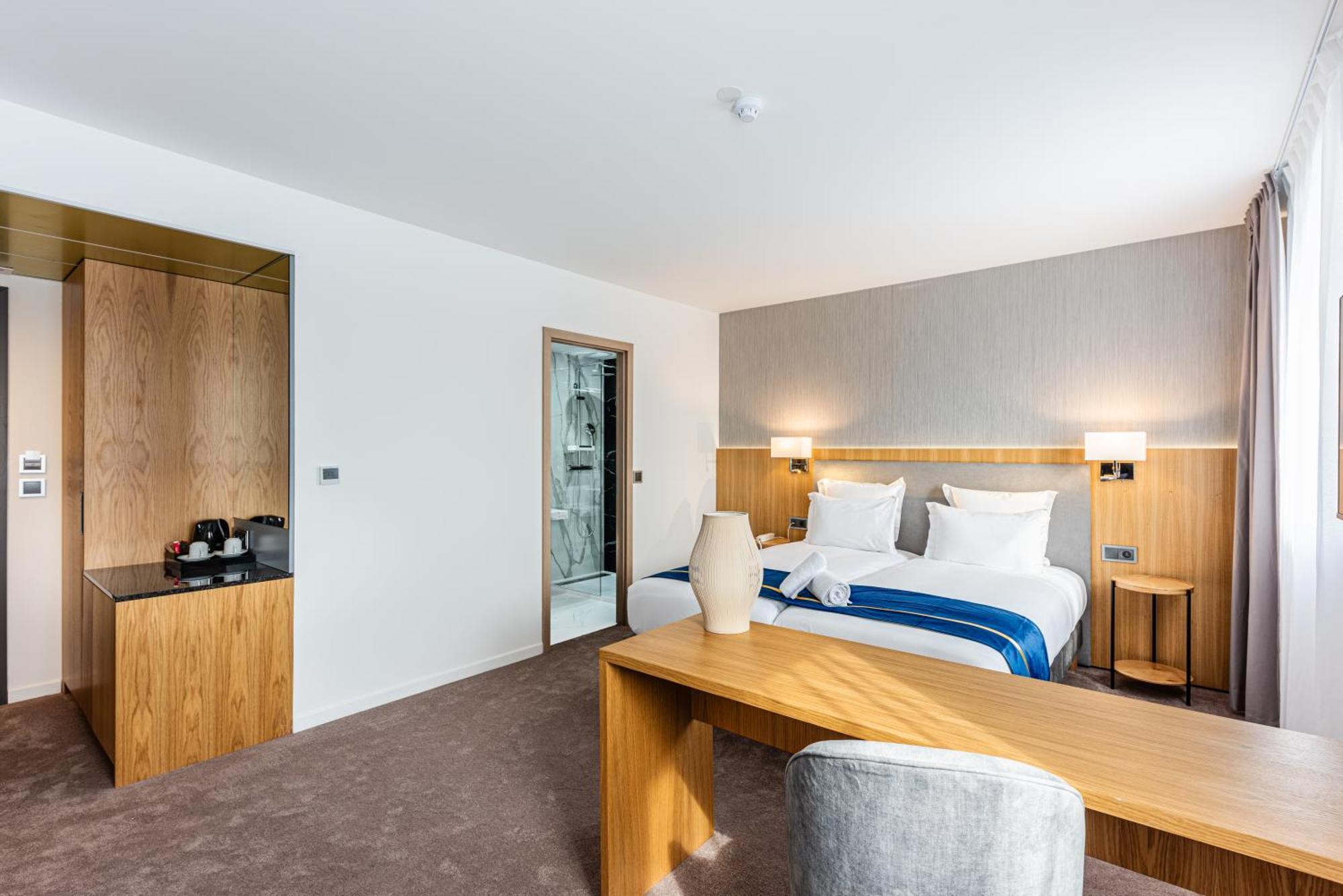 Brit Hotel Privilege Paris Rosny-Sous-Bois Ngoại thất bức ảnh