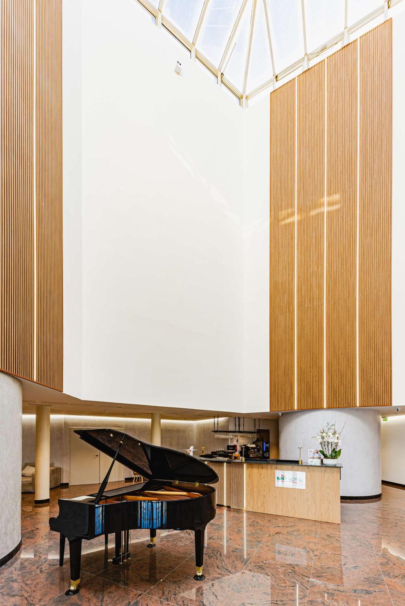 Brit Hotel Privilege Paris Rosny-Sous-Bois Ngoại thất bức ảnh