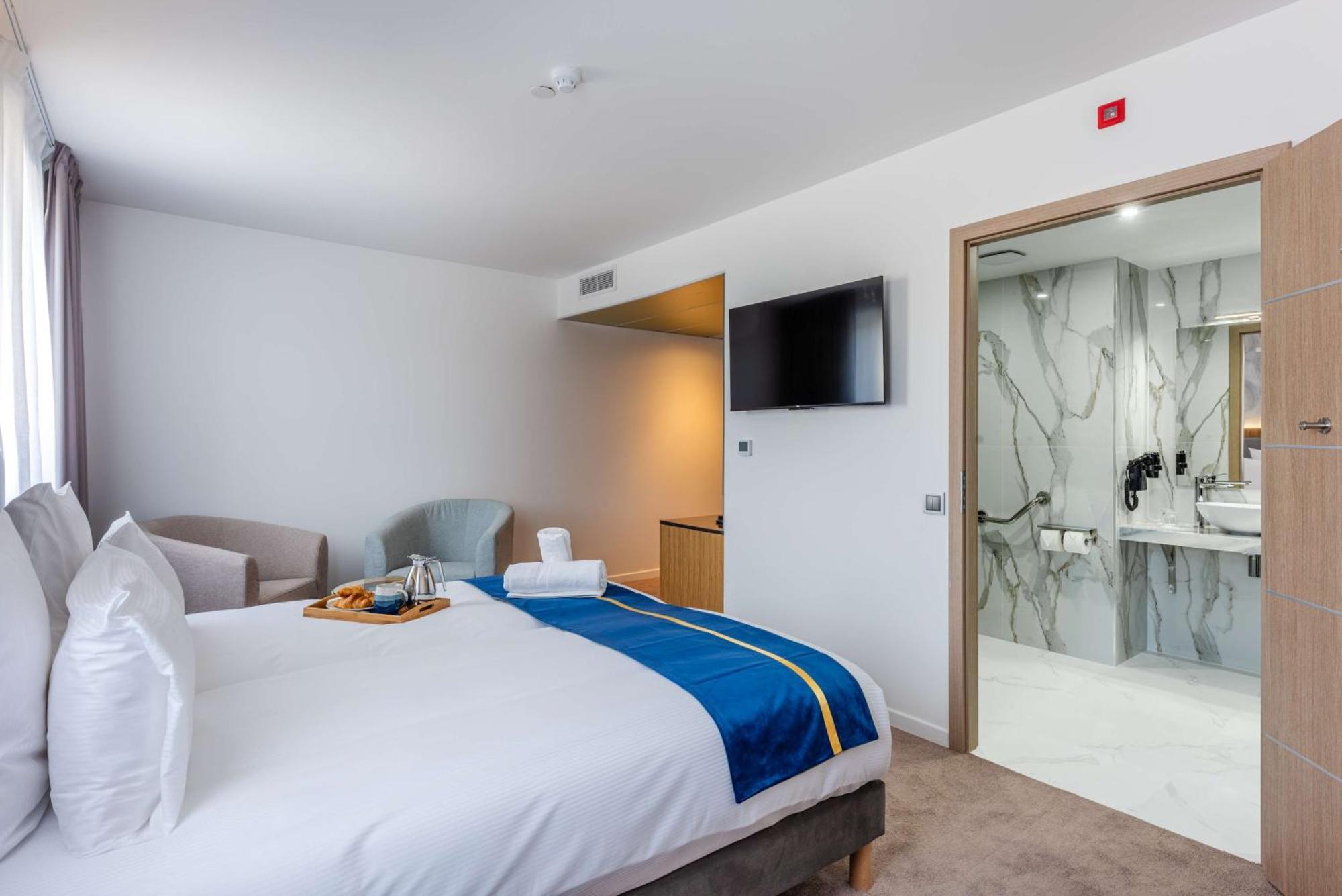 Brit Hotel Privilege Paris Rosny-Sous-Bois Ngoại thất bức ảnh