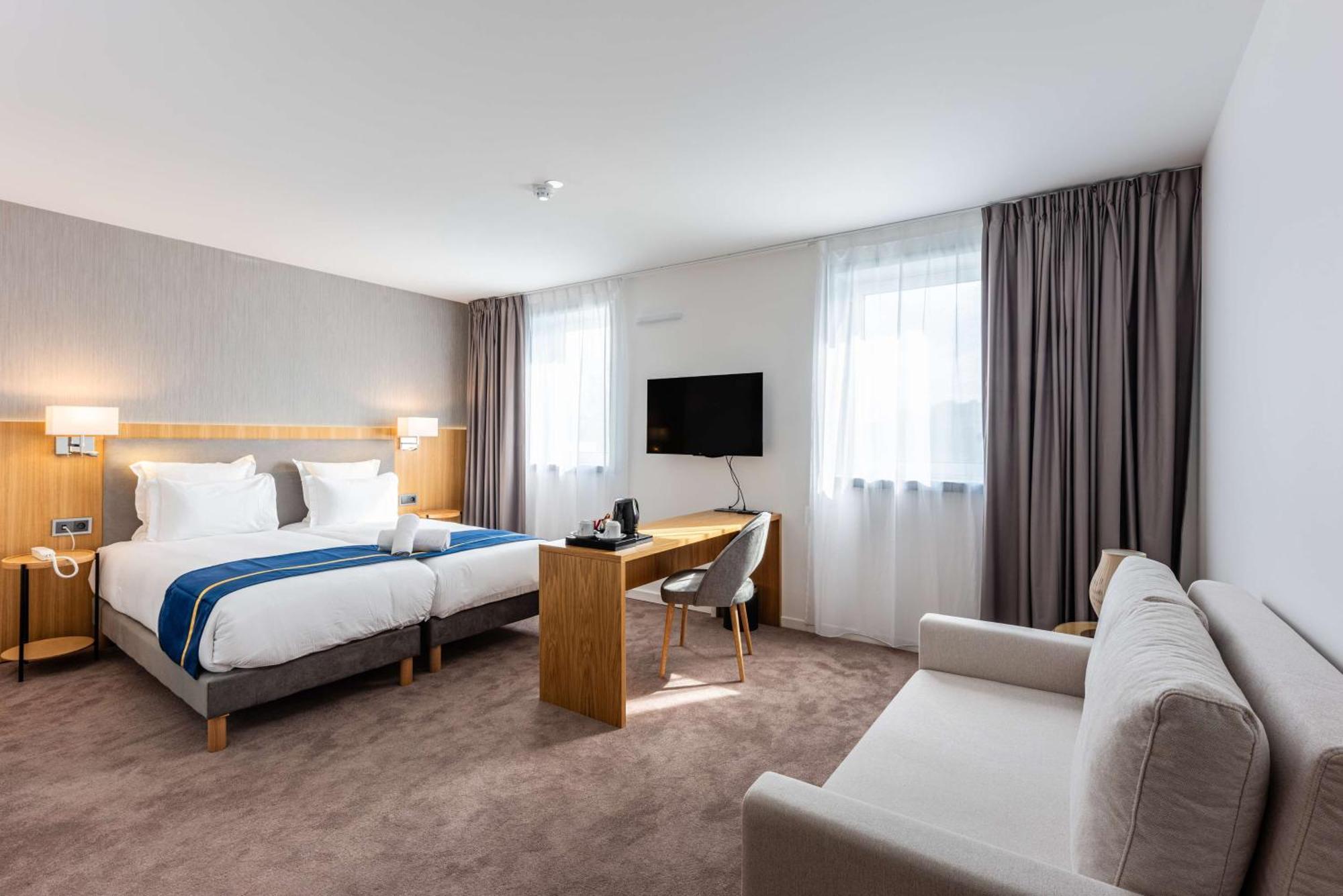 Brit Hotel Privilege Paris Rosny-Sous-Bois Ngoại thất bức ảnh